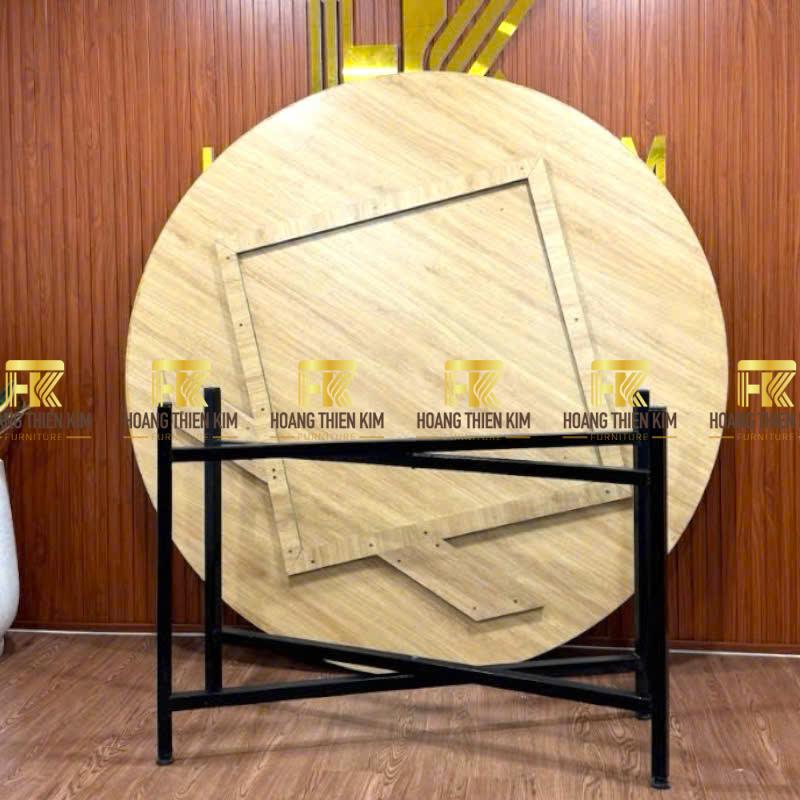 Bàn tròn nhà hàng tiệc cưới 1m6 mặt gỗ MDF Bàn tròn nhà hàng tiệc cưới 1m6 mặt gỗ MDF