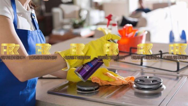 Sử dụng chất tẩy rửa không phù hợp