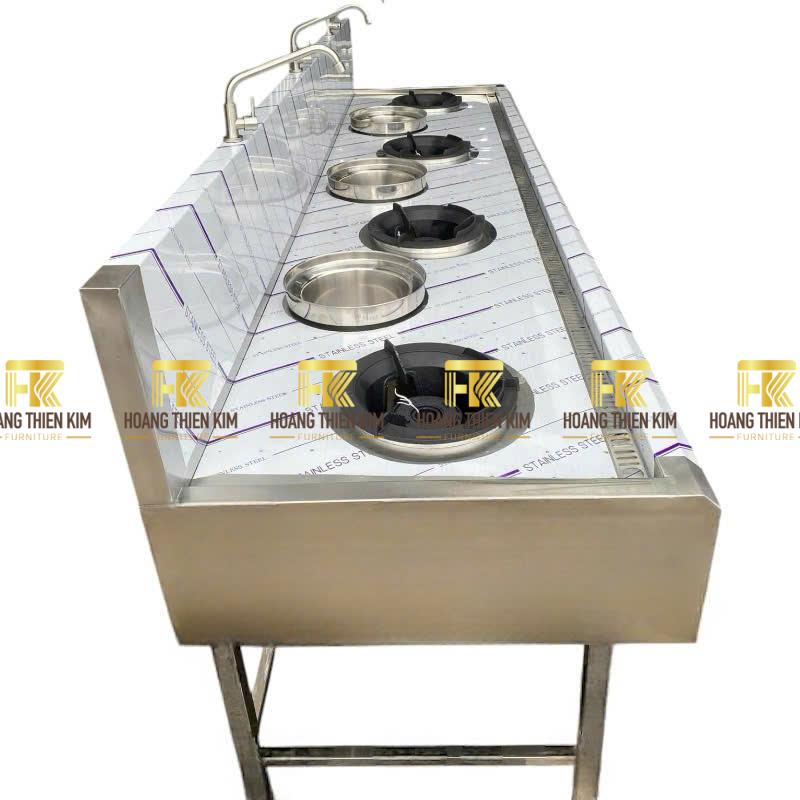 Bếp á 4 họng có bầu nước