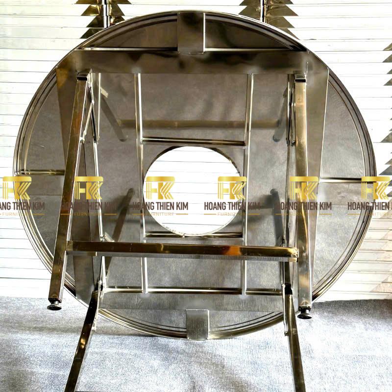 Bàn tròn inox có khoét lỗ lò nướng